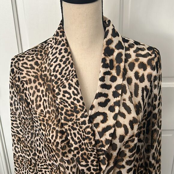 I-N-C LEOPARD PRINT KNOT FRONT PULLOVER BLOUSE - Picture 3 of 10